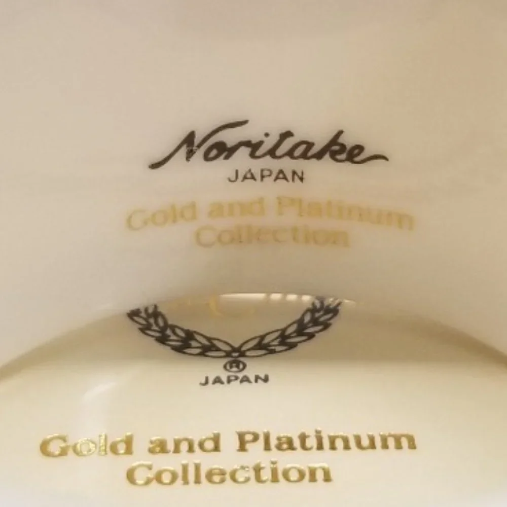 Gold & Platinum Band Napkin Holder Set 4-Noritake Vintage Napkin Rings Colection - Picture 5 of 13